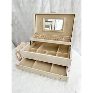 Mele Large Cream Jewelry Box Gold Accents 3 Tier Organizer USA Faux Leather